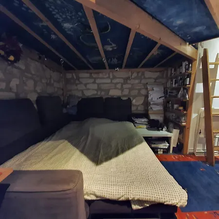 A Marais Centre Apartment Paris